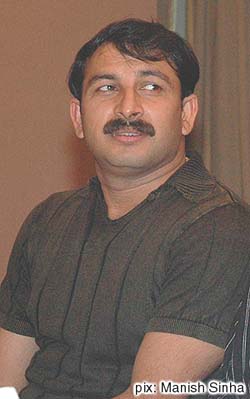 MANOJ TIWARI